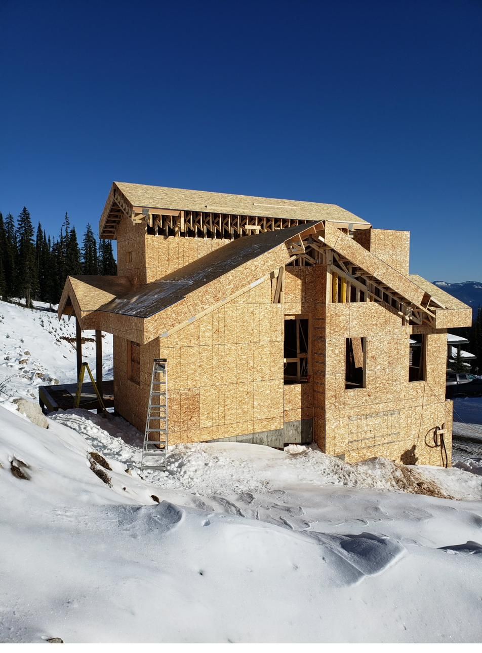 Feathertop winter build at Big White